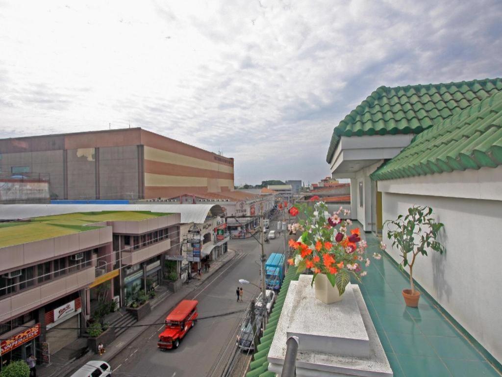 Hotel Galleria Davao City Eksteriør billede